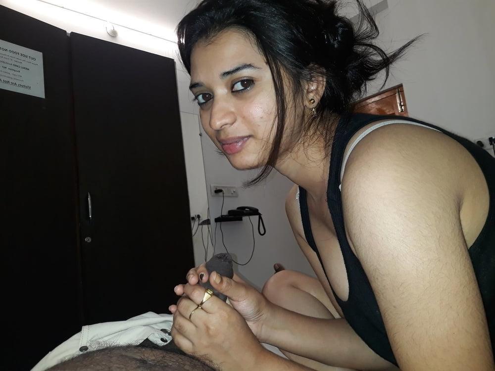 19P Nude Bigboob sexy Indian Girlfriend