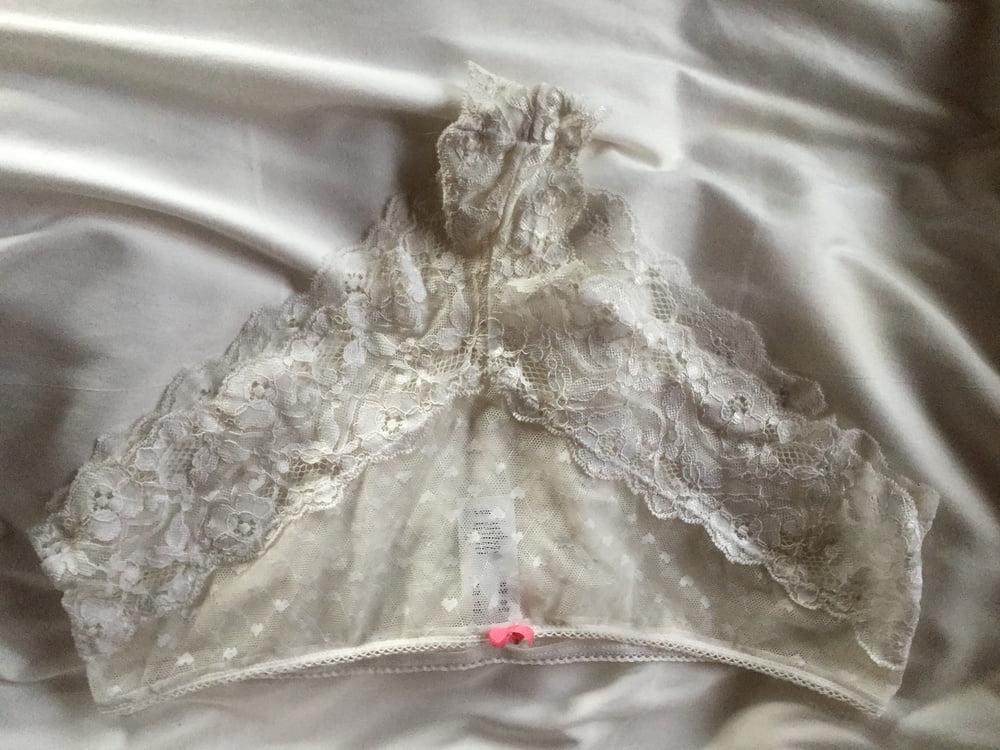 16P PAULINAS BRA AND PANTS