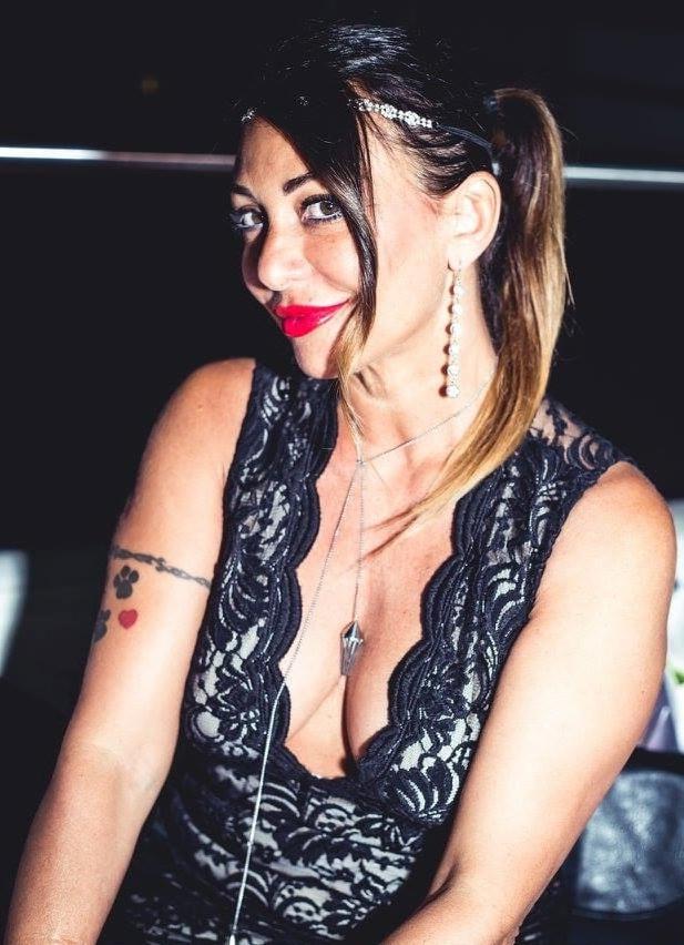 20P Private parties - mature women only (LXVI)