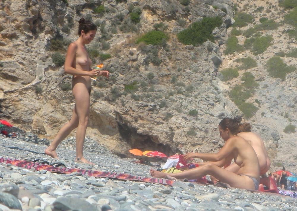 25P Naked girls on the beach - 3