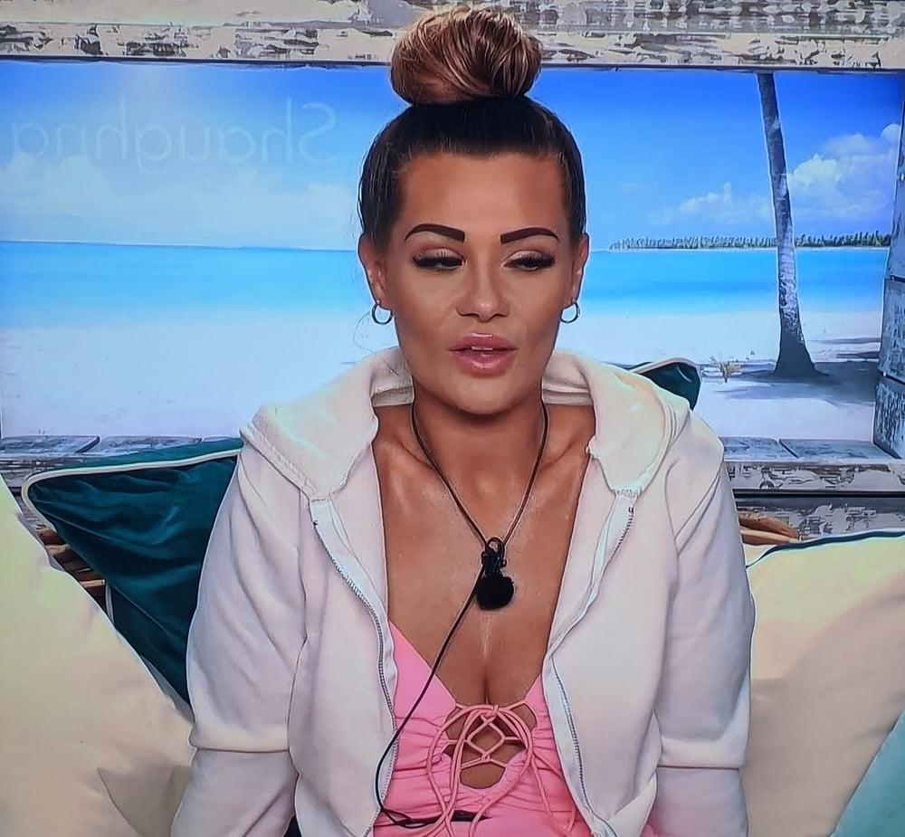 25P Shaughna Phillips face is sooo sexy!