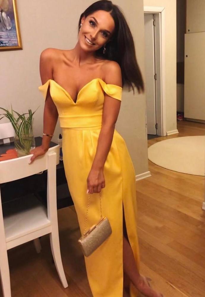 12P Girlfriend exploring her sexuality in the summer breeze