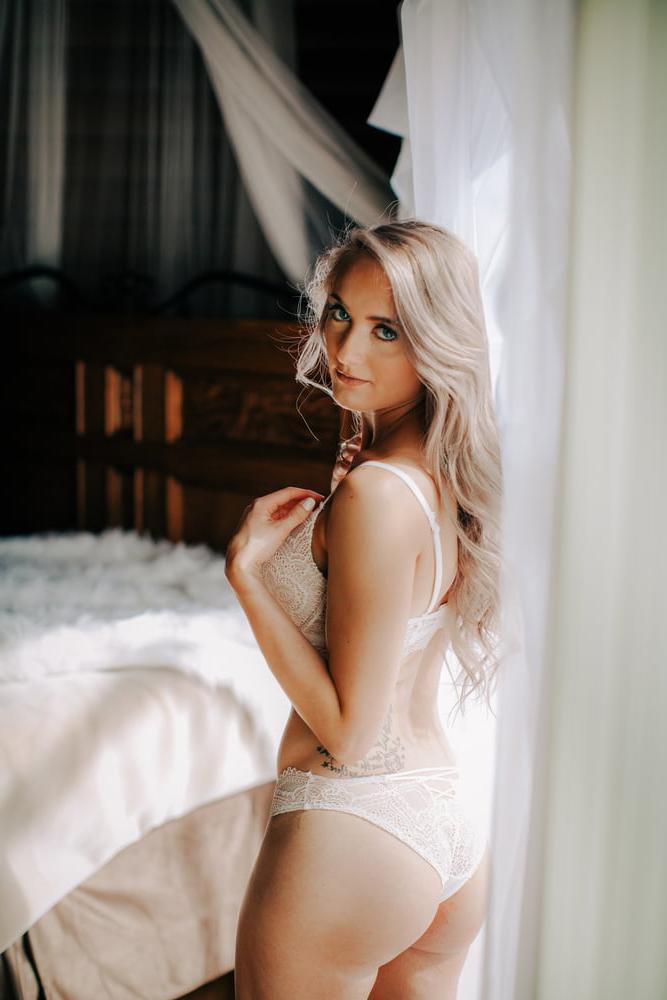 25P Milk Bath Boudoir