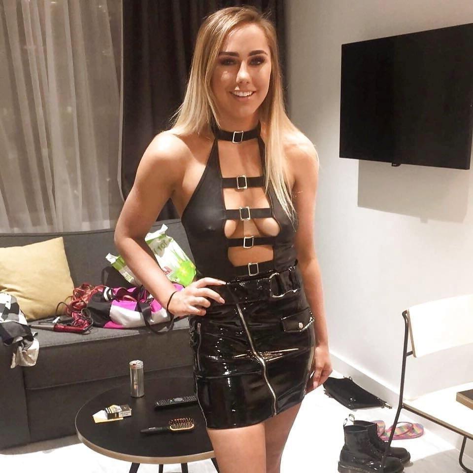 25P No Bra 21