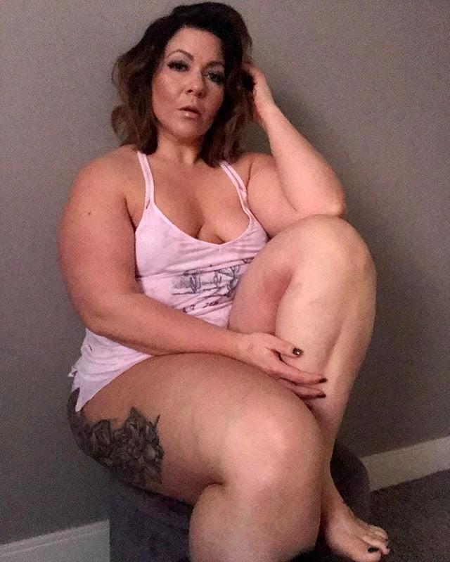 25P Girls I Like 36, their awesome thighs