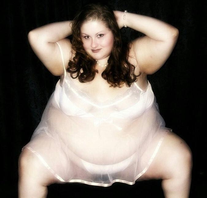 24P Ssbbw big girls big lingerie..NICE