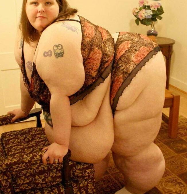24P Ssbbw big girls big lingerie..NICE