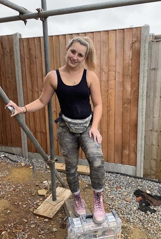 25P The Princess Plasterer, Blonde, Great Arse!