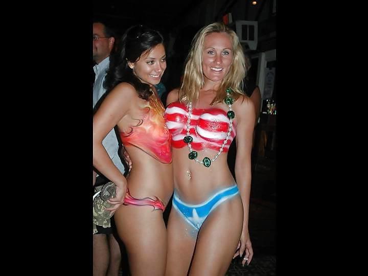 25P Pretty Body Painted Ladies