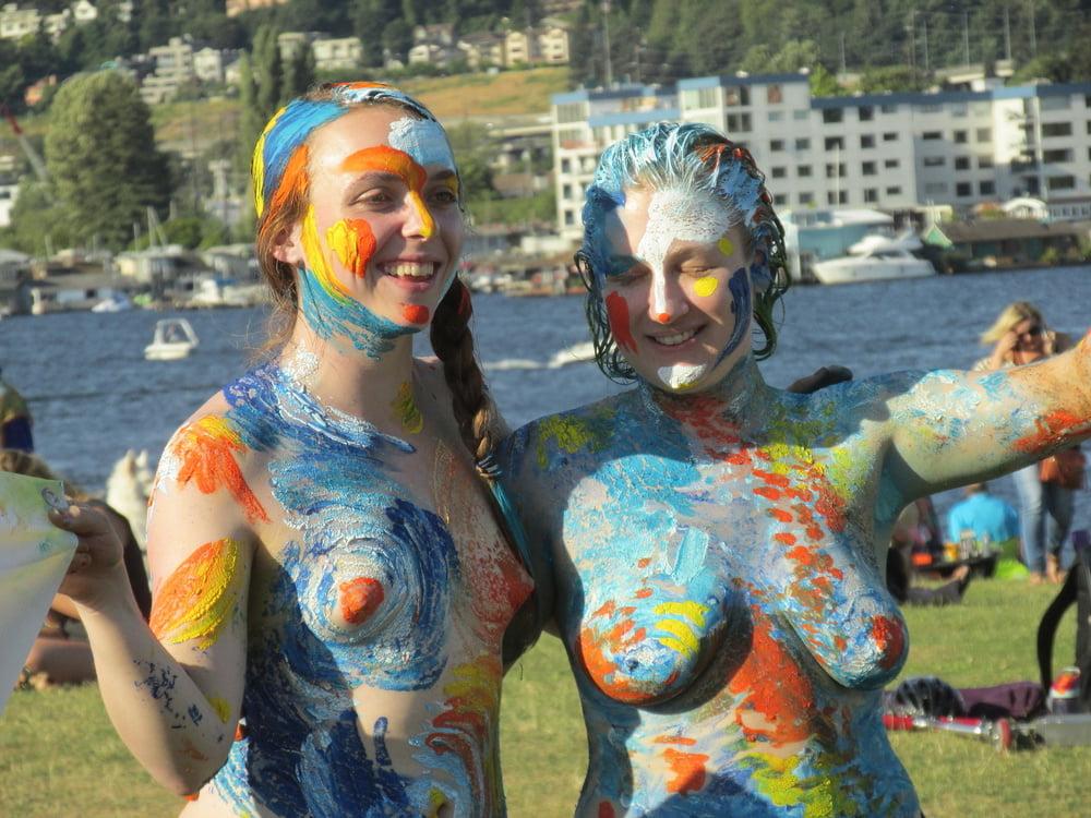25P Pretty Body Painted Ladies