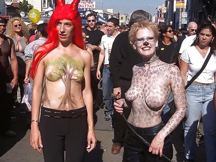 25P Pretty Body Painted Ladies
