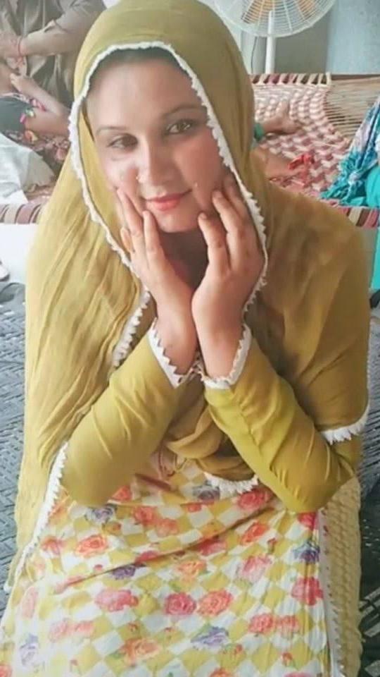 25P Arab girls fucker