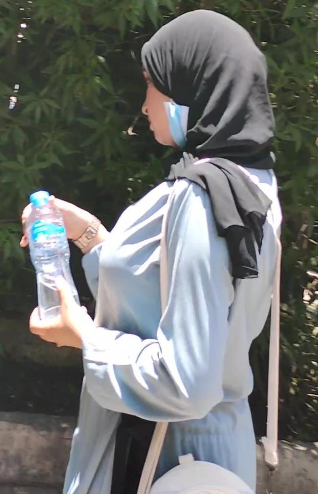 25P Arab girls fucker