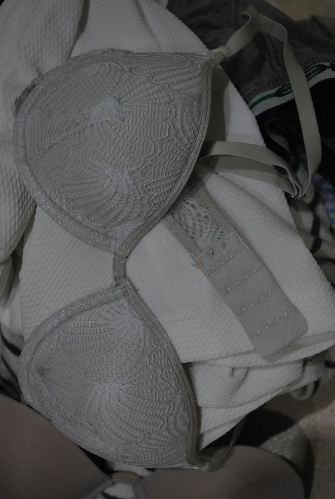 10P Panties and bras from a good girl
