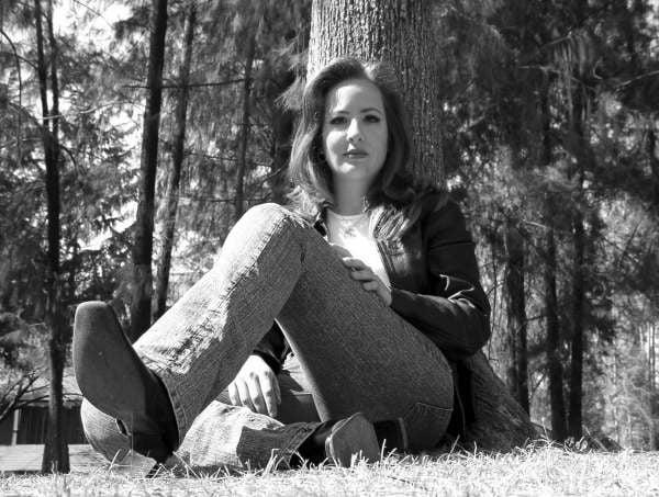 25P Laura M. Maestra Mexicana Teacher