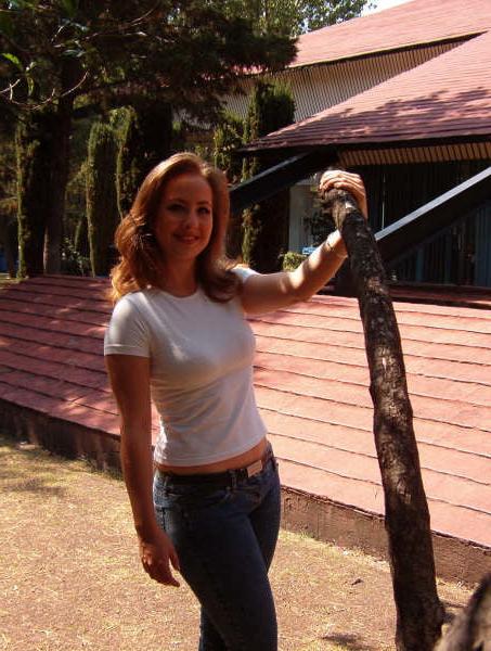 25P Laura M. Maestra Mexicana Teacher