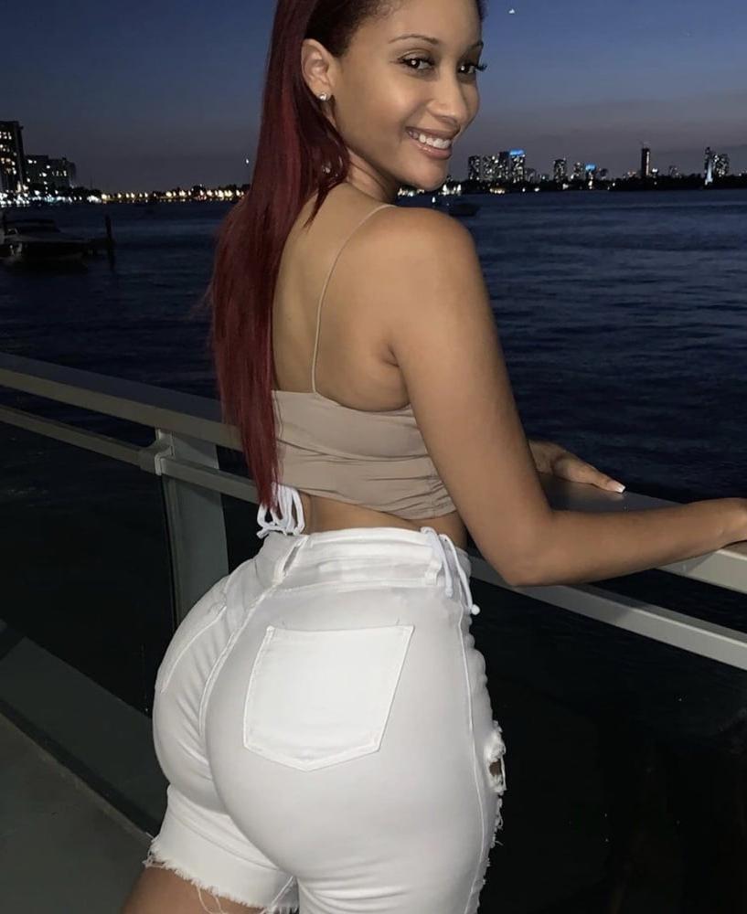 16P Black Women: Thick 56