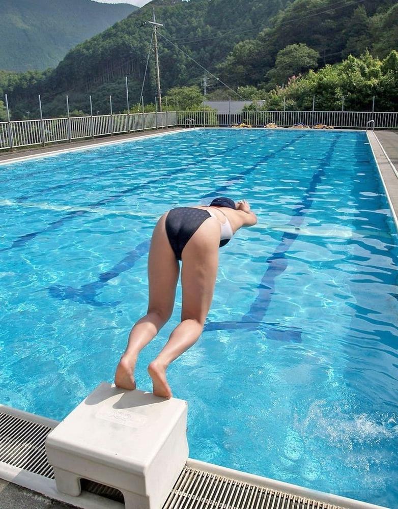 25P Japanese Bikini Girls 1