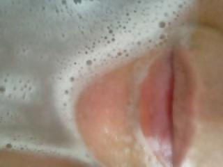 25P Bath and bed