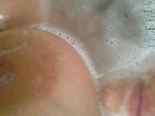 25P Bath and bed