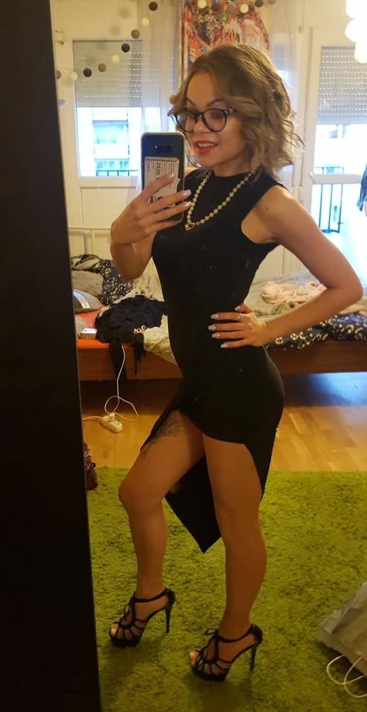 15P Sexy Hungarian Girls in Heels and Nylons #3