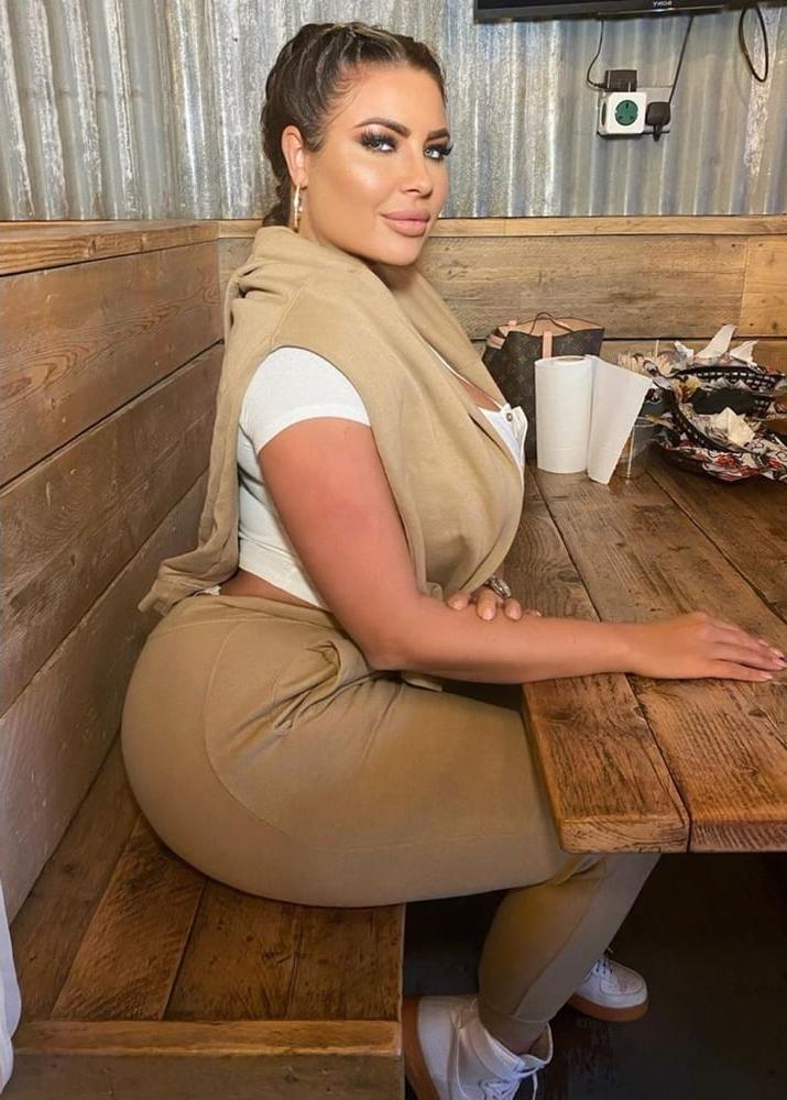 25P Tits ..... and Thick 1.0