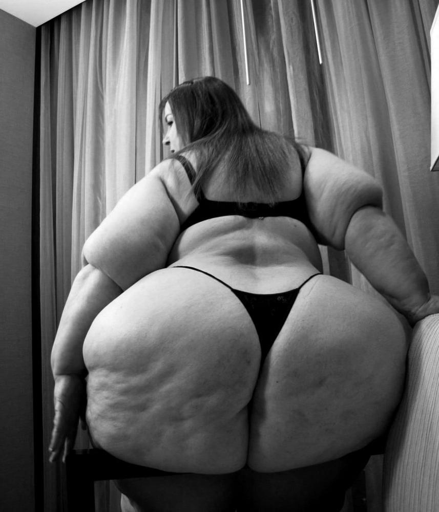 25P Ssbbw mega ass insert face enjoy