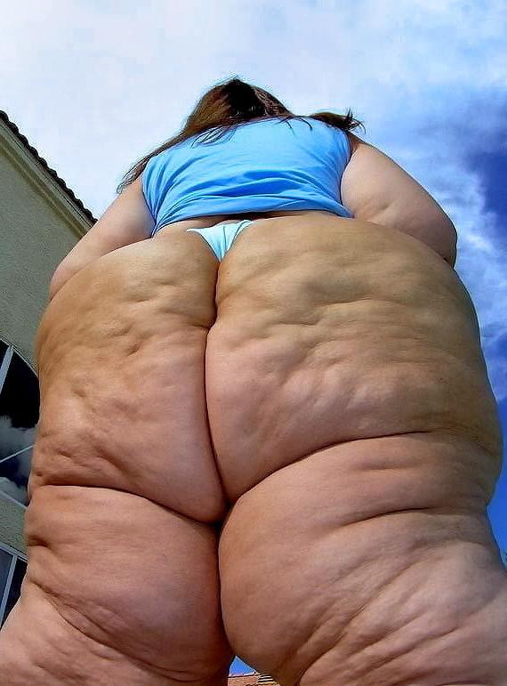 25P Ssbbw mega ass insert face enjoy