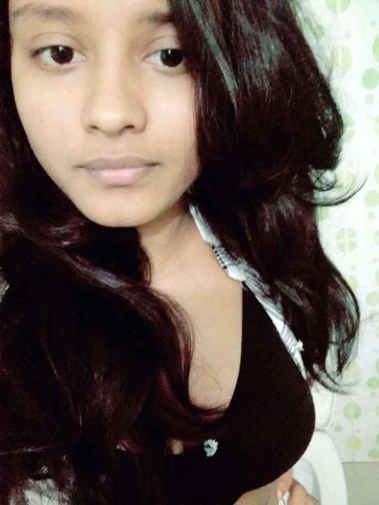 22P Deshi Girls