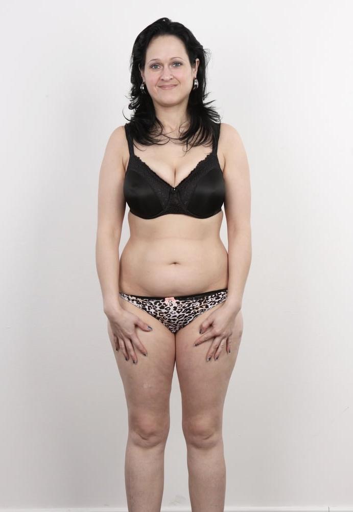 16P 777 - casting girls amateur with panties and bra