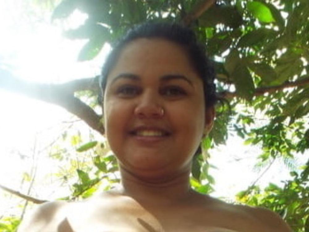 25P Desi NRI Aunty Big pussy