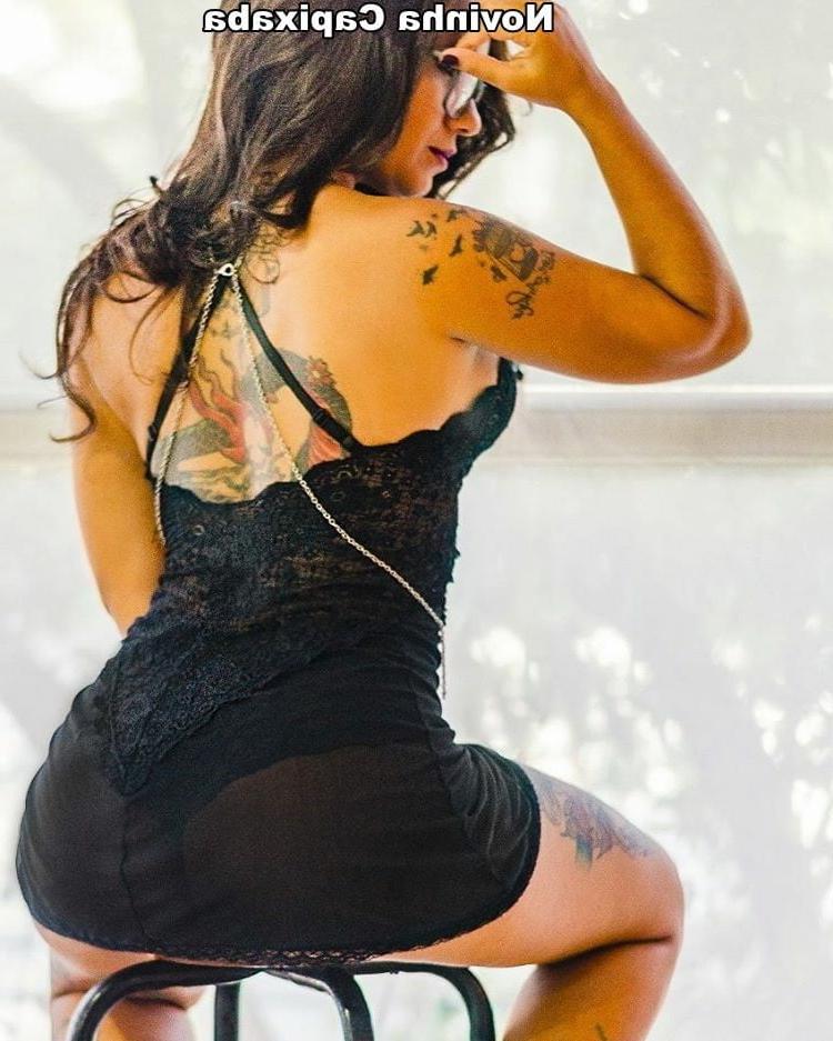 25P Tattooed Girls 07.