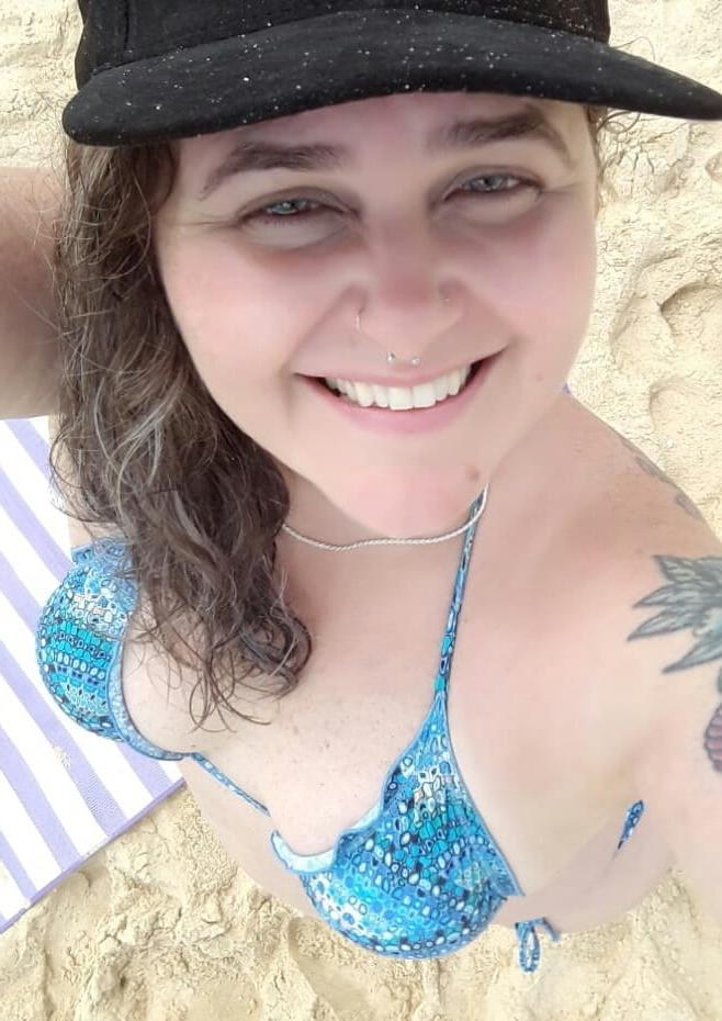 22P Tattooed Girls 05.