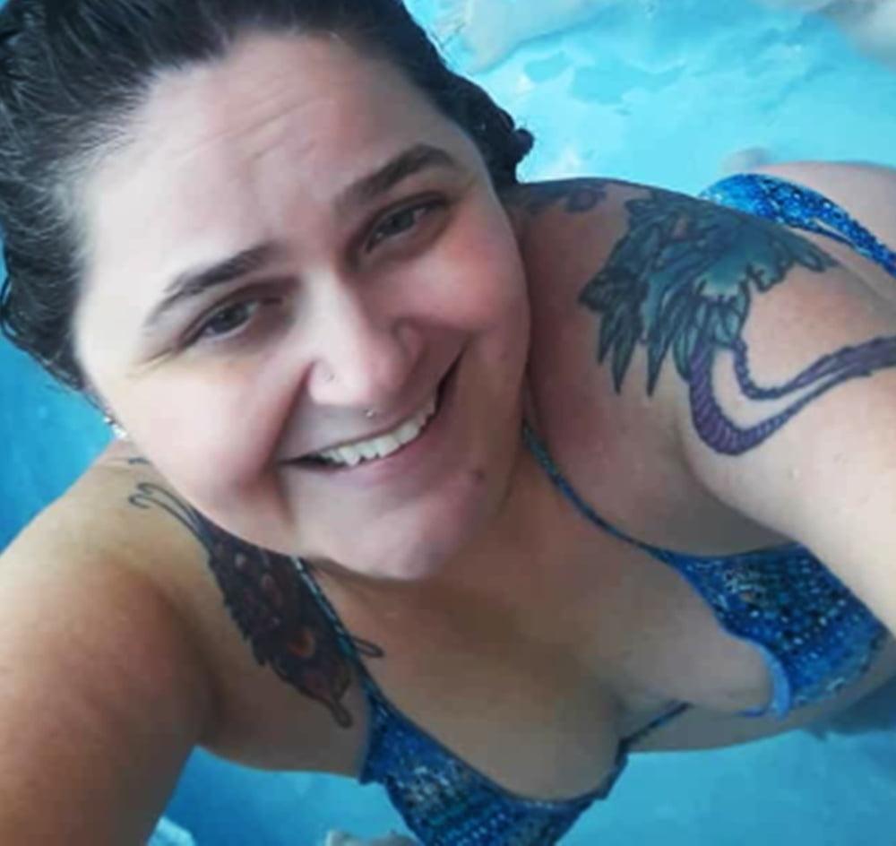 22P Tattooed Girls 05.