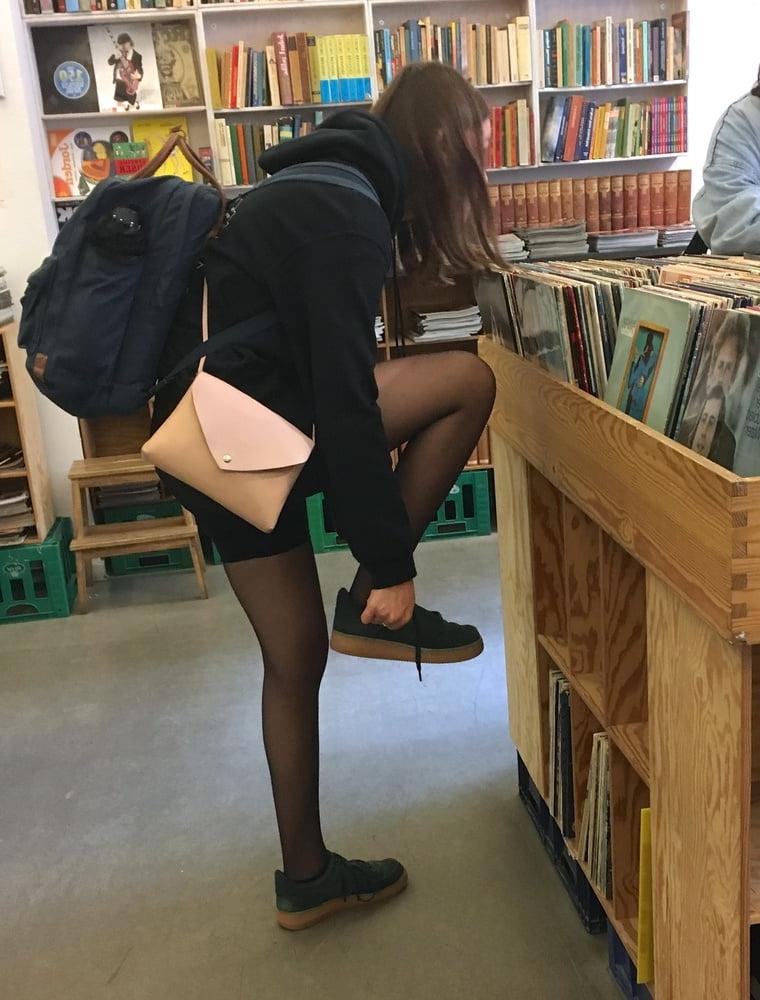 25P Street Pantyhose - UK &amp; Euro Girls Part 3
