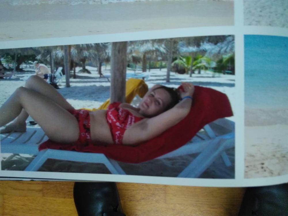 5P Sexy ass milf