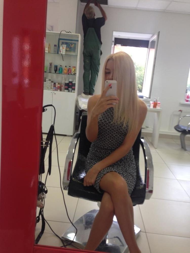 25P Girls in the barbershop