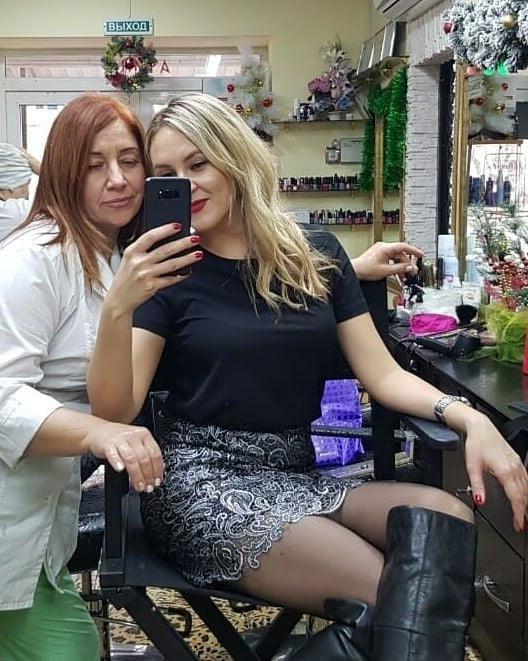 25P Girls in the barbershop