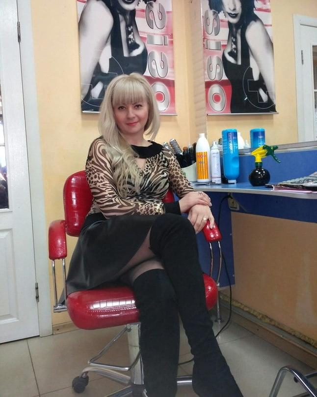 25P Girls in the barbershop