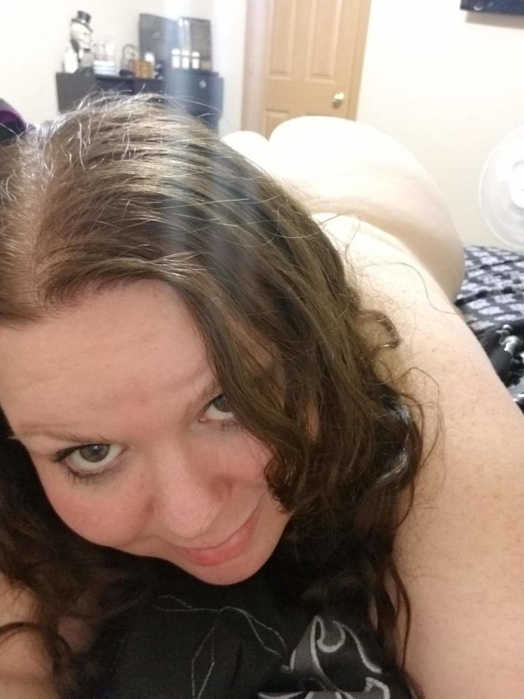 19P Horny 31yo girlfriend