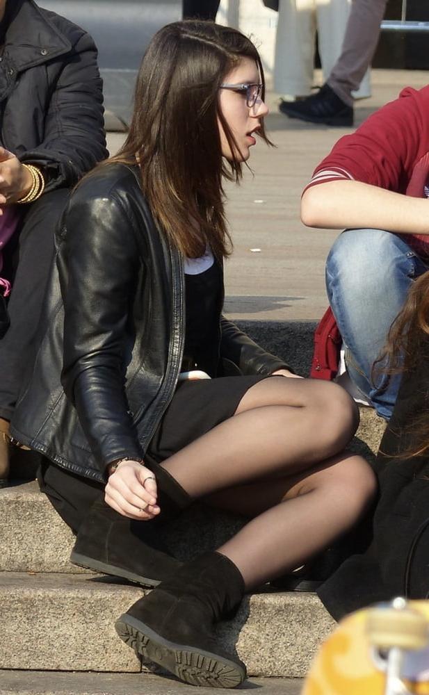 24P Street Pantyhose - UK &amp; Euro Girls Part 2
