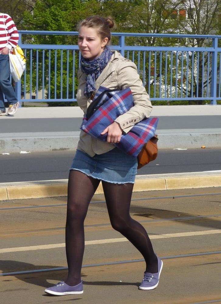 24P Street Pantyhose - UK &amp; Euro Girls Part 2