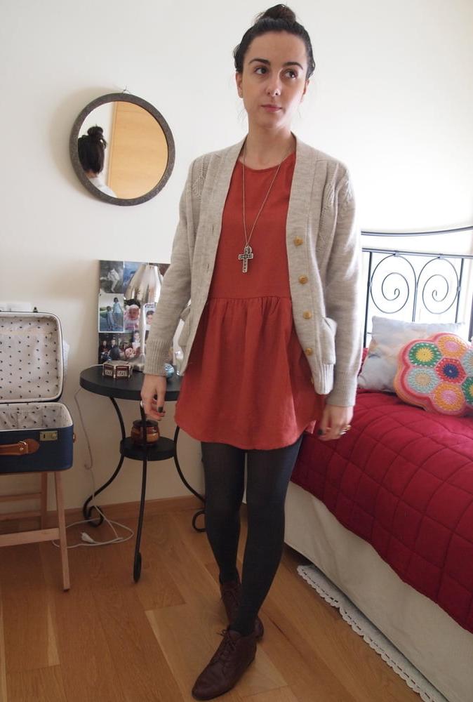 25P Spanish Cunt - Flat Chest, Skinny Legs &amp; Pantyhosed