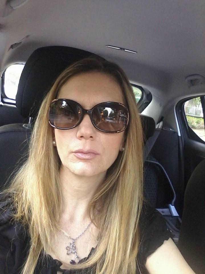 25P bella milf in action