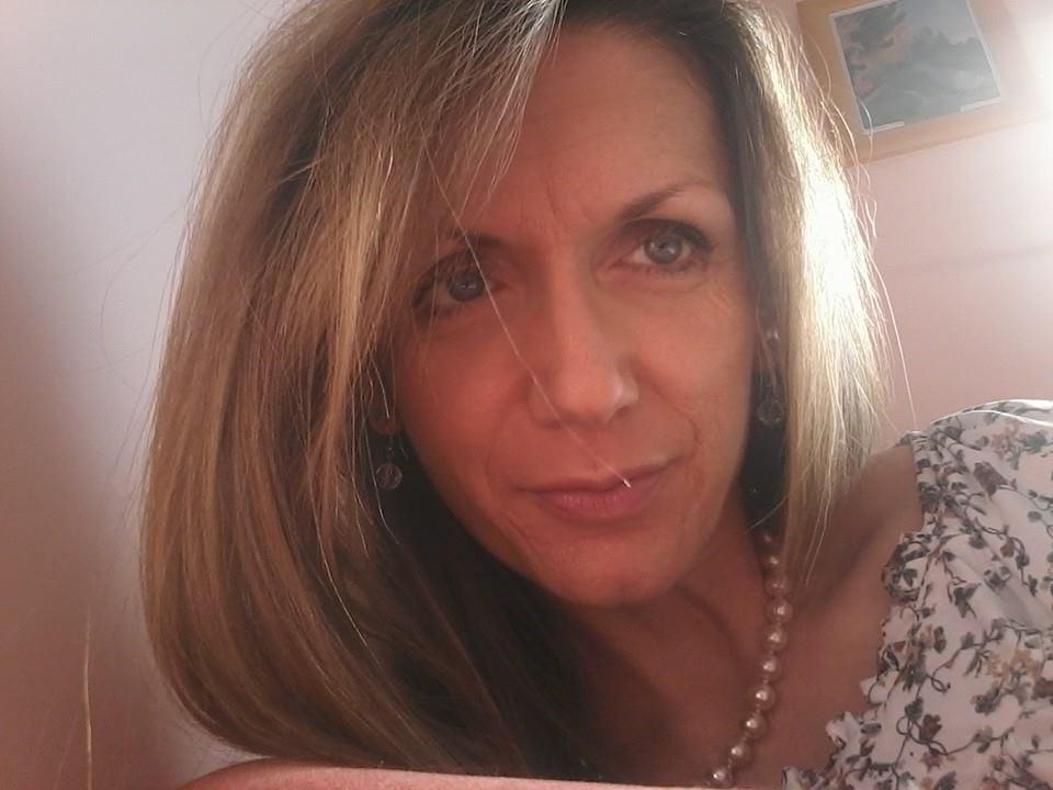 25P bella milf in action
