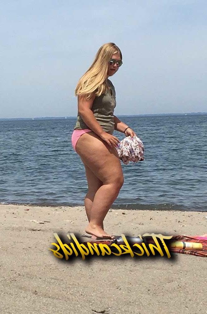 10P Thick White Blondie with super thick cellulite thighs!! BBW
