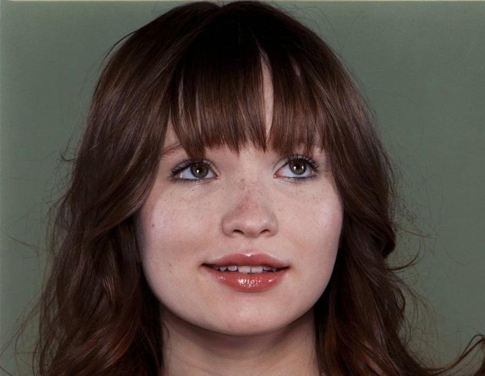 25P Emily Browning is your new Girlfriend