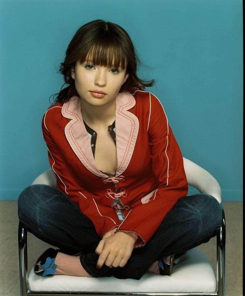 25P Emily Browning is your new Girlfriend
