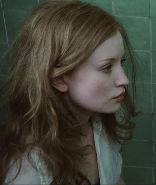 25P Emily Browning is your new Girlfriend