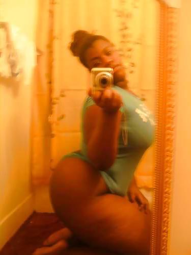 15P THICK ass WOMEN